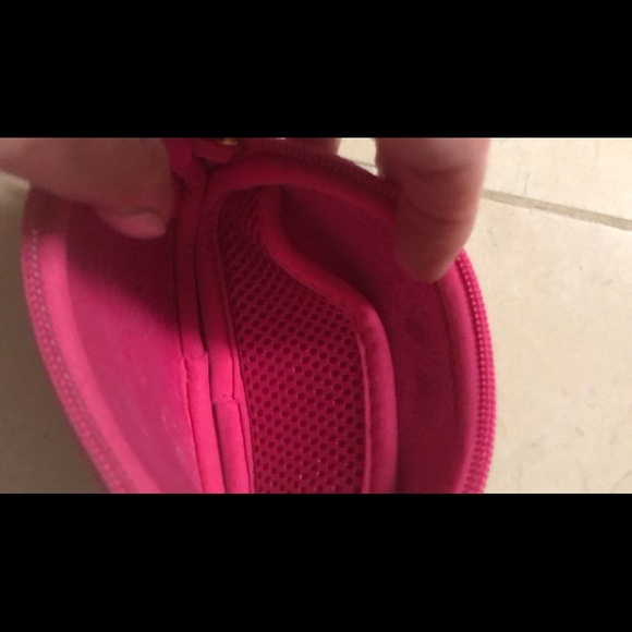 Lilly Pulitzer Wristlet - Picture 5 of 6